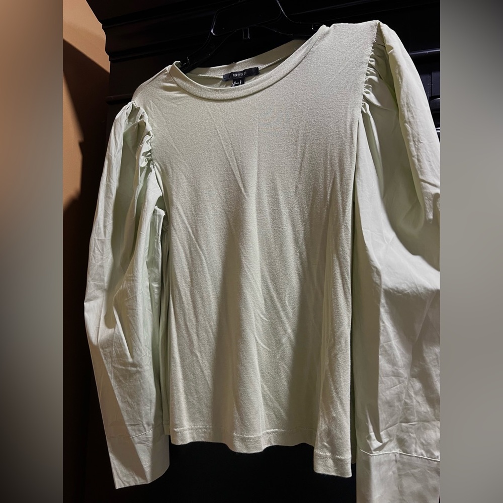 Green long sleeve blouse shirt.